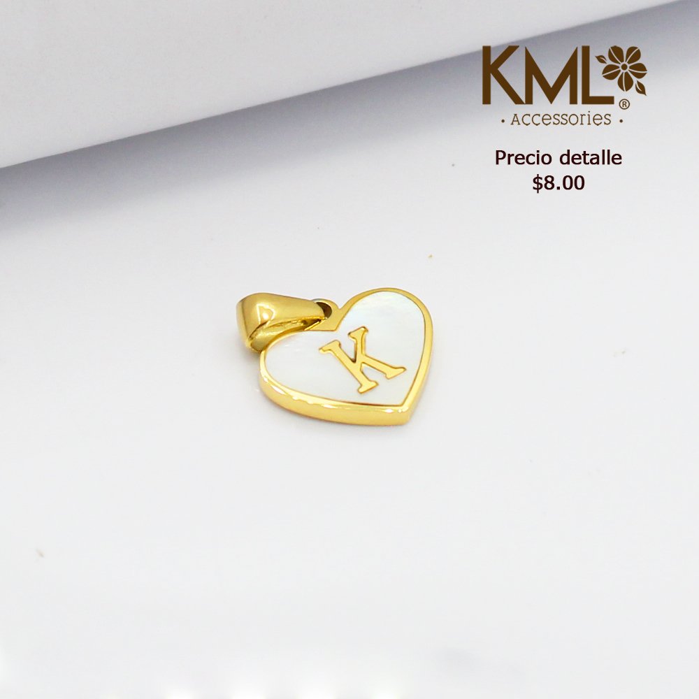 DIJE CORAZON LETRA K